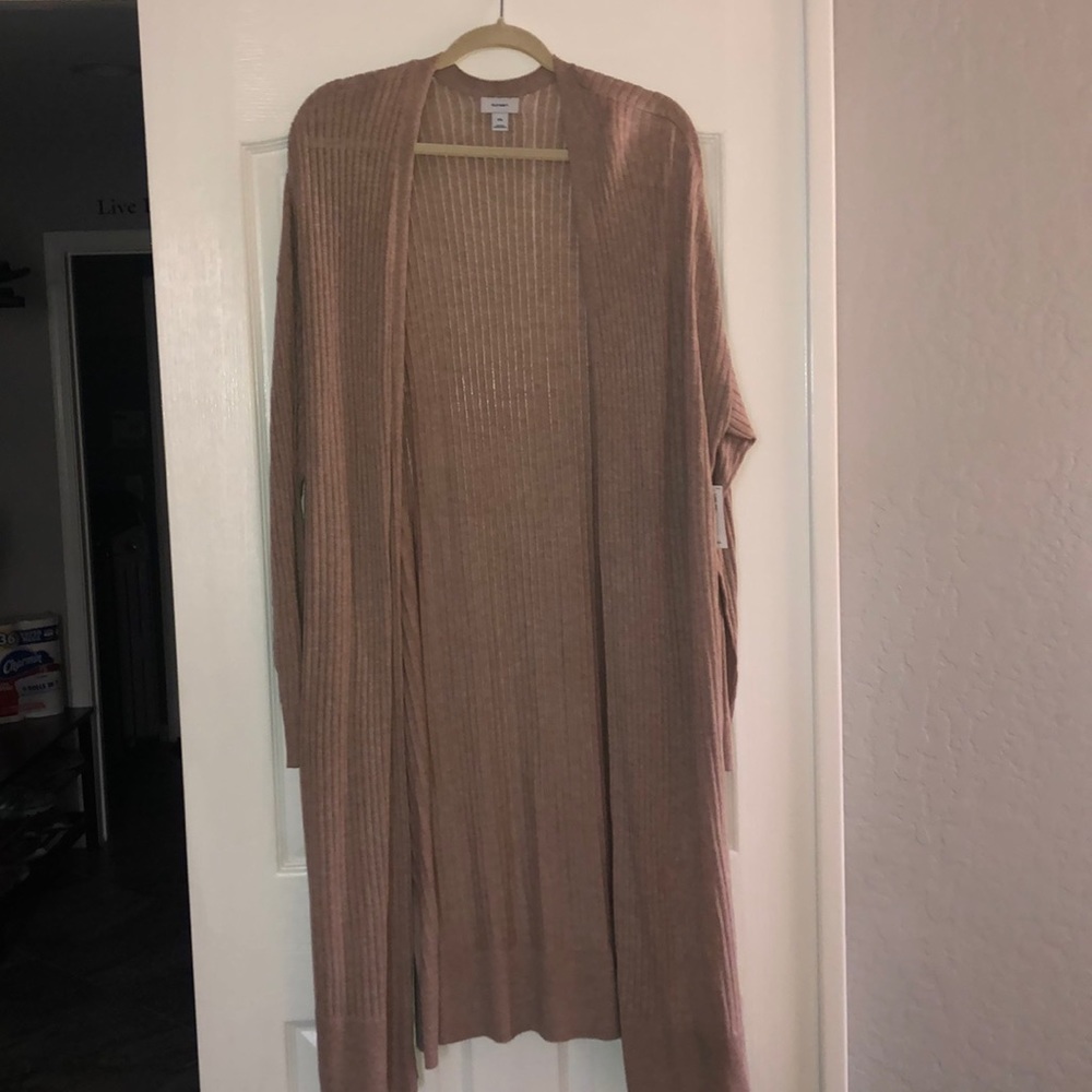 BNWT long sleeve cream cardigan from Old Navy